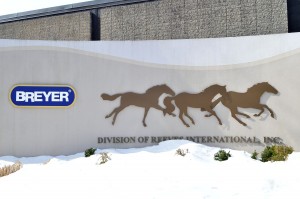 breyerbigeasybashbreyersign1