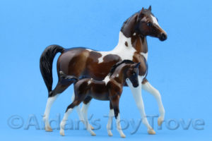 Breyer Glossy Julien and Sophia 712162