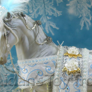 Breyer Celestine 700121 2018 Holiday Horse