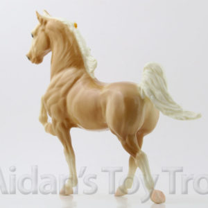 Breyer Commander 53